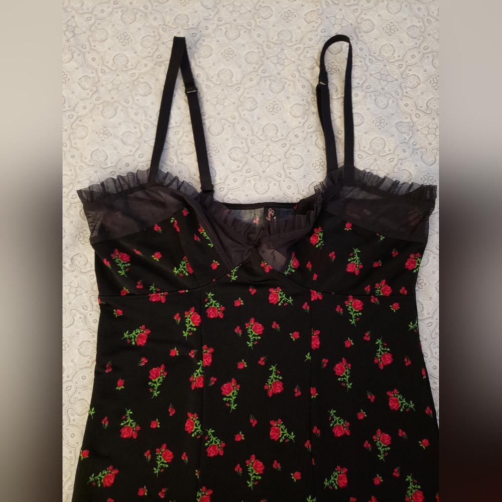 Victoria's Secret Black Chemise with Red Floral Design - Picture 3 of 10